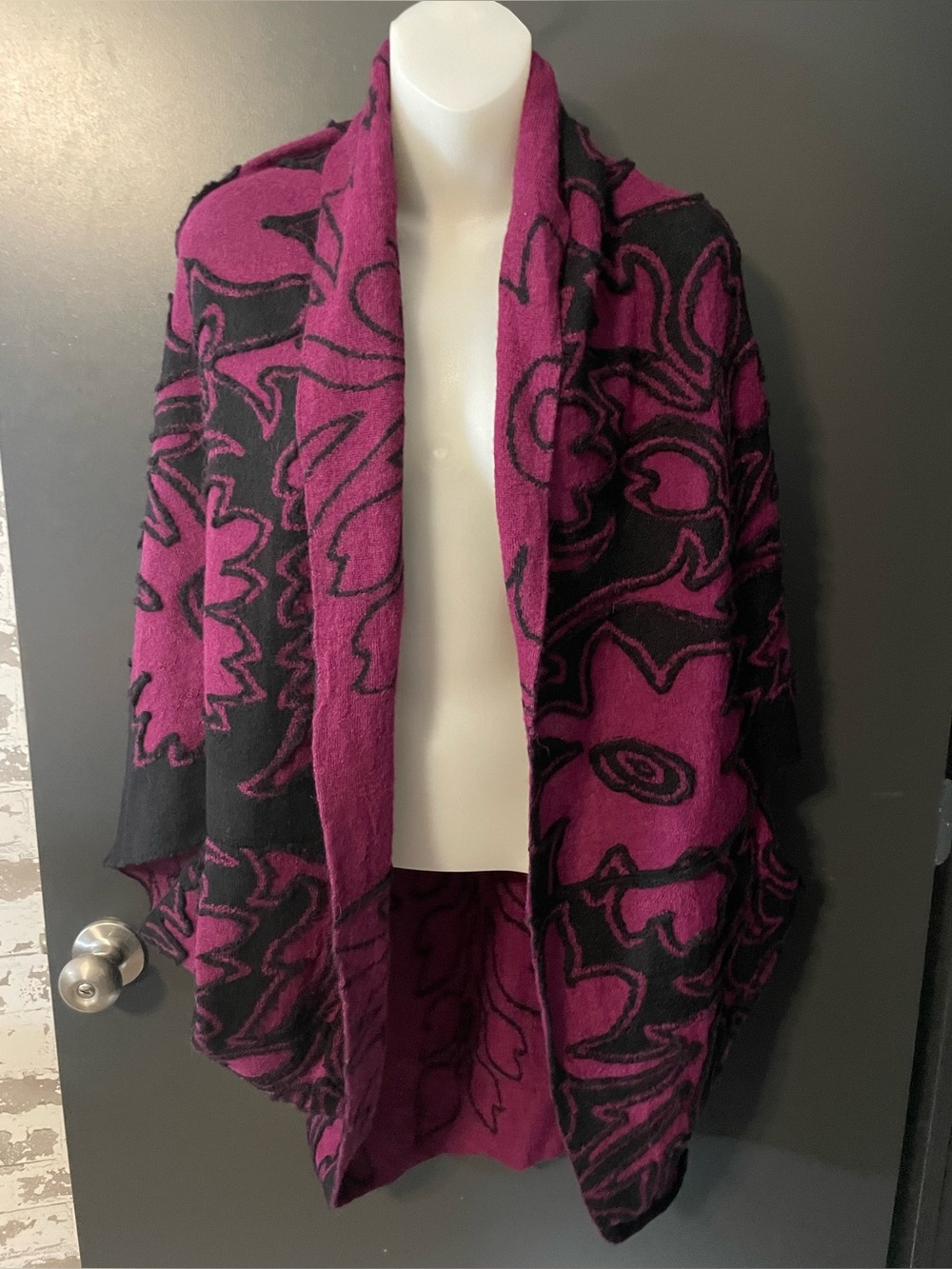 Peruvian Connection Ondine Shrug Alpaca Wool Magenta Black Floral Ruana One Size
